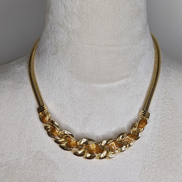 Trifari Jewelry - Vintage Trifari Signed Gold Tone & Amber Enameled Swirled Choker Necklace